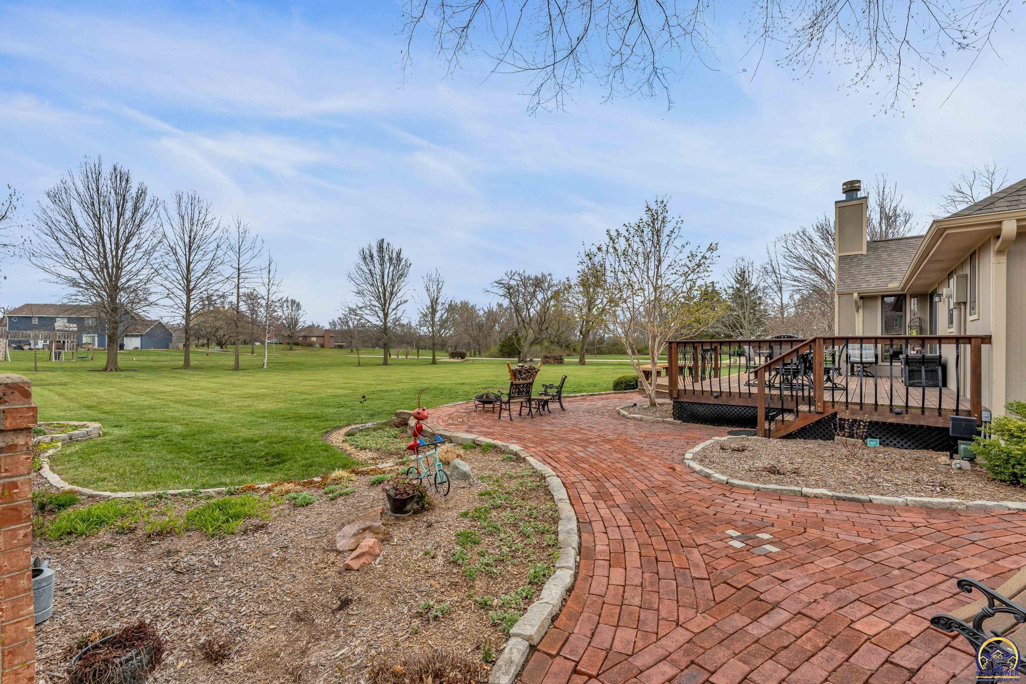 4310 NW Button PL
