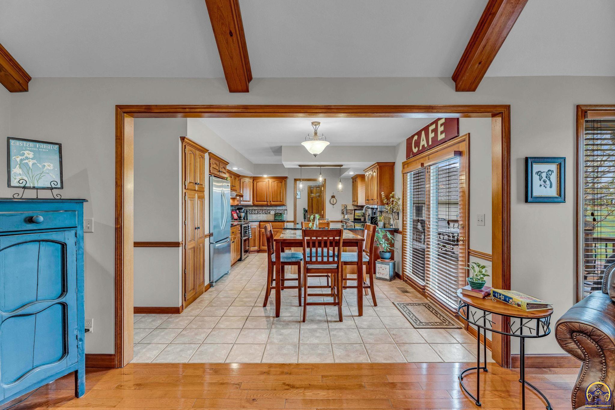 4310 NW Button PL