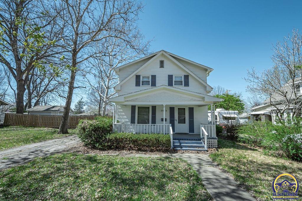 2823 SE Illinois AVE