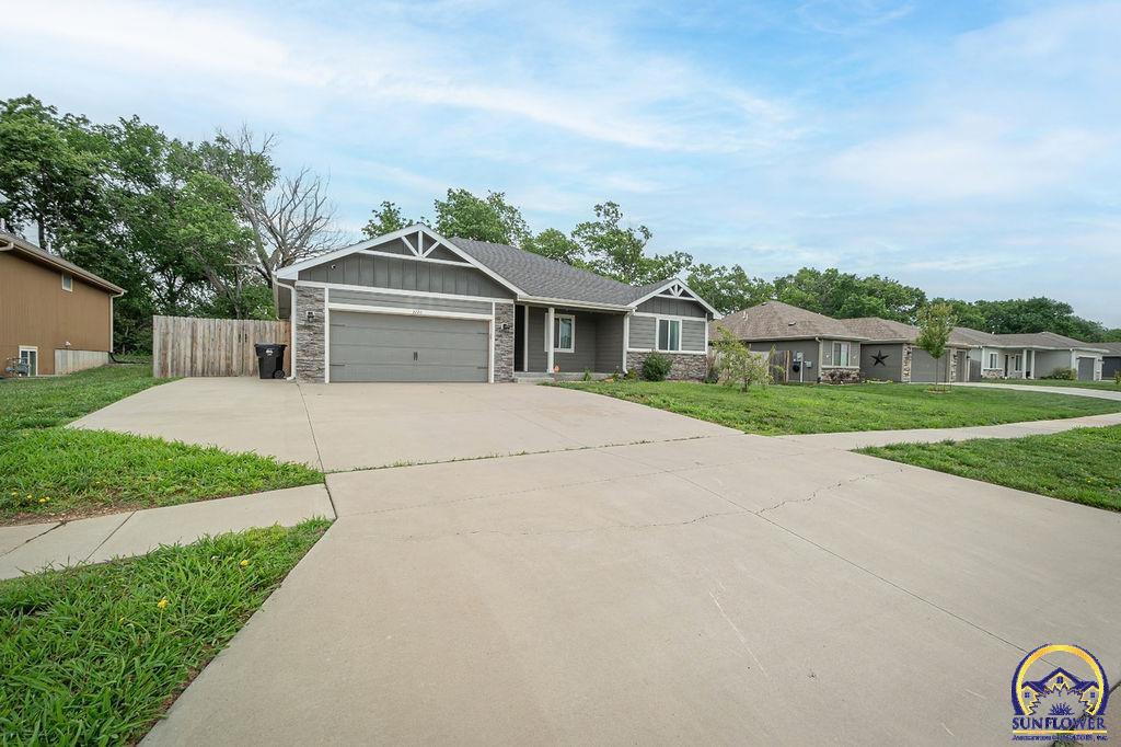 3226 SE Aries AVE
