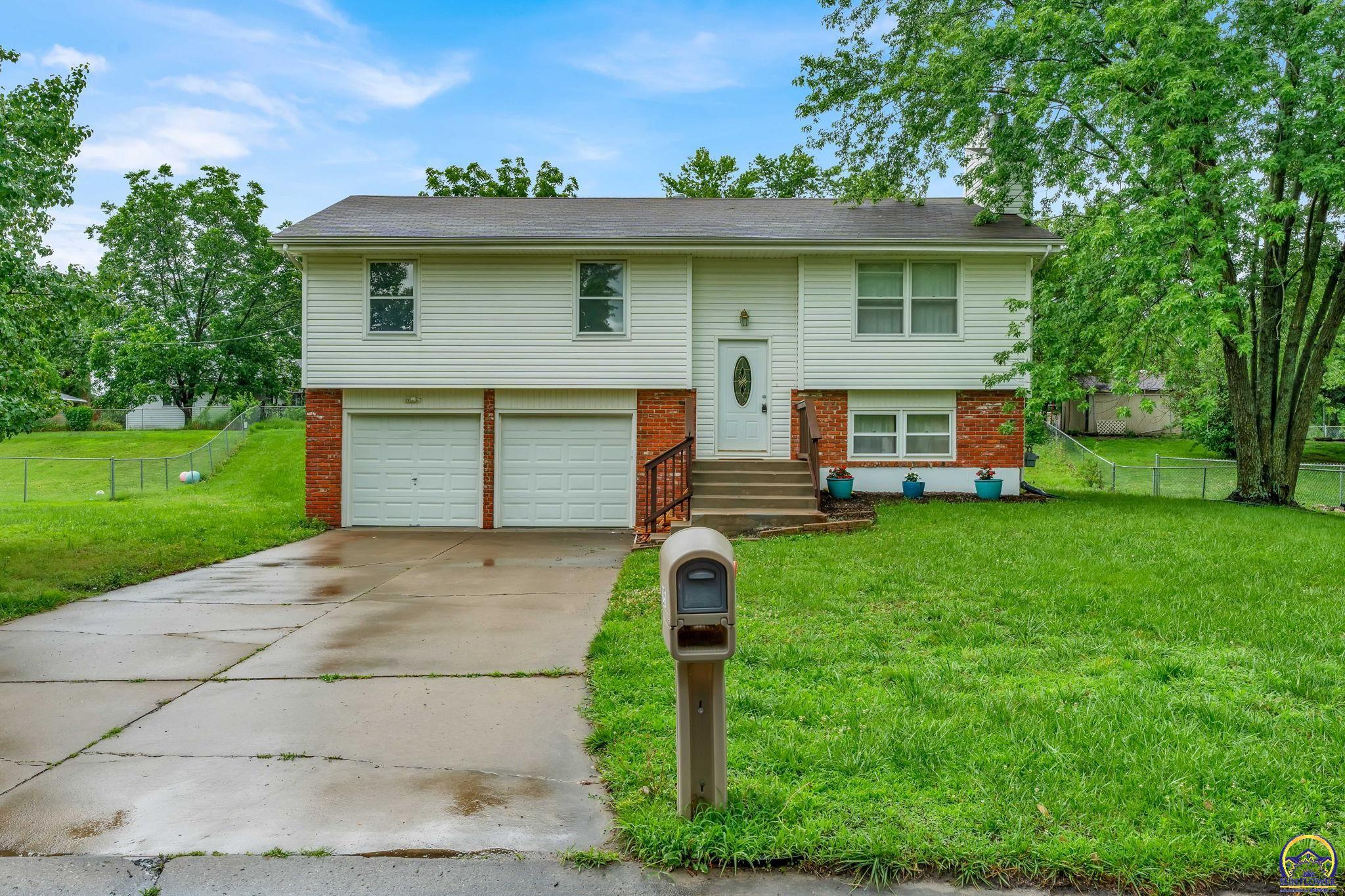 4325 NW 52nd Ter