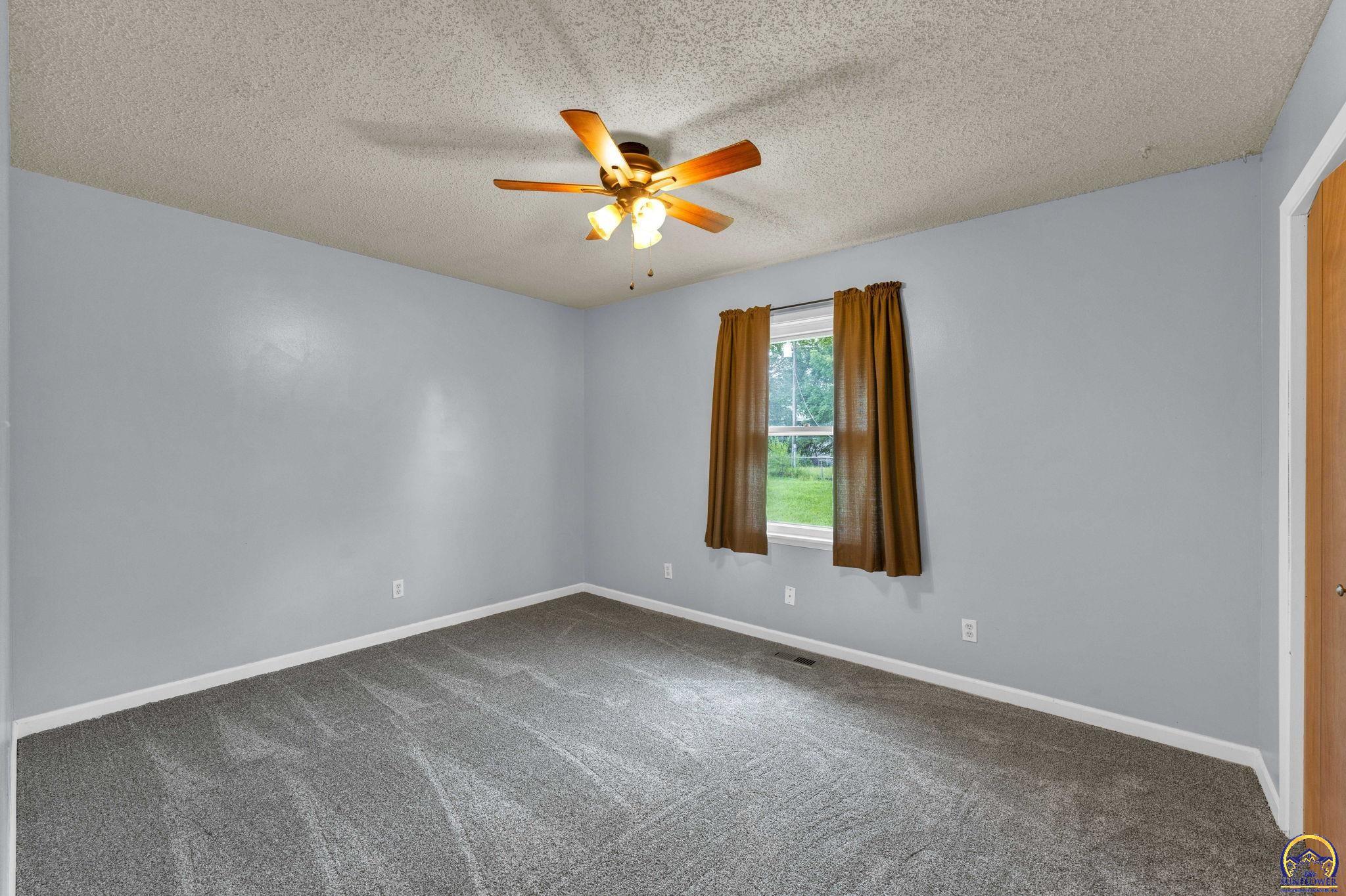4325 NW 52nd Ter