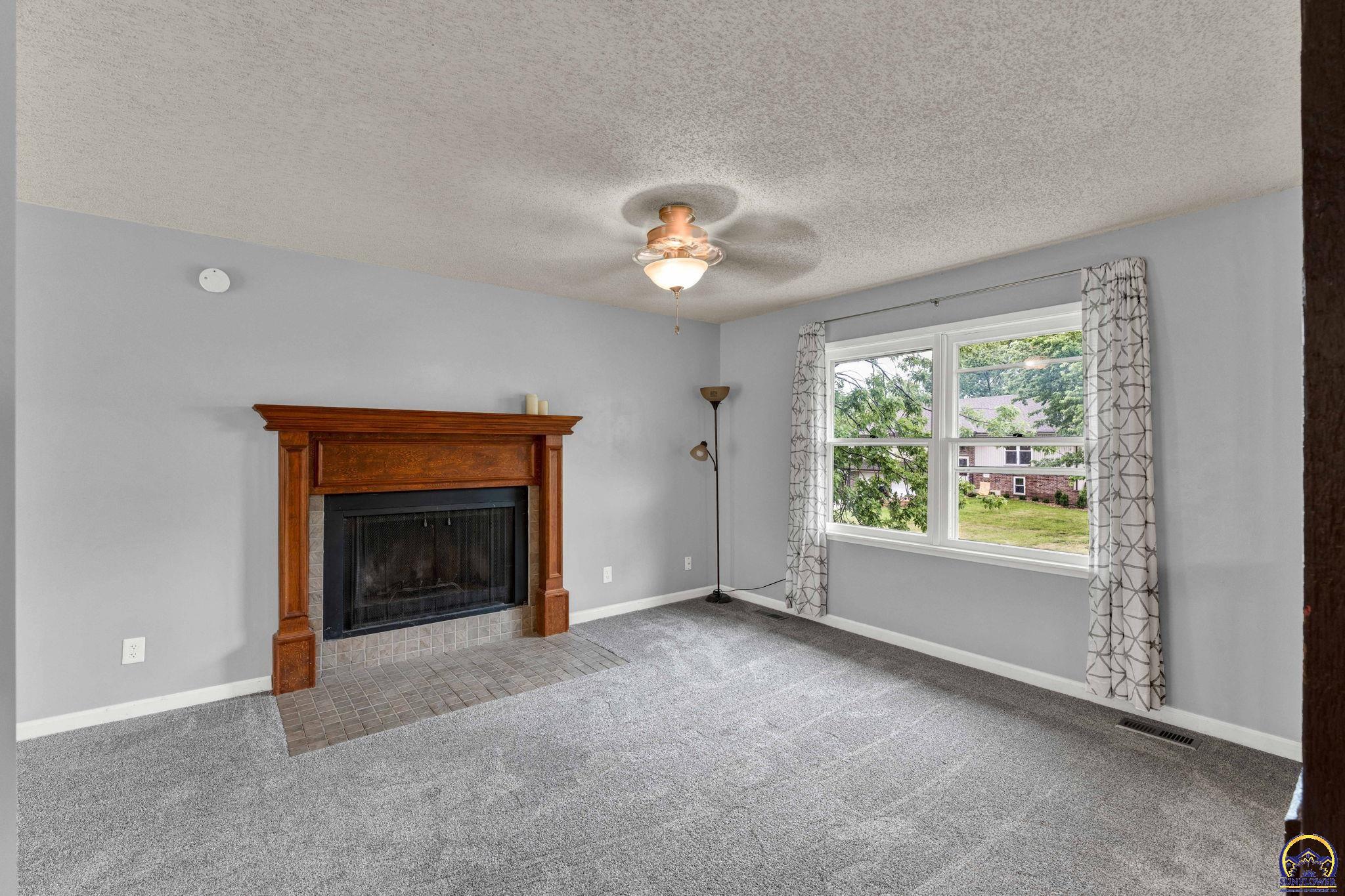 4325 NW 52nd Ter