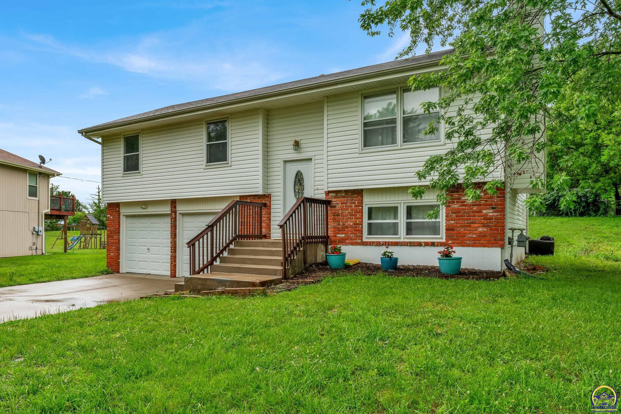 4325 NW 52nd Ter