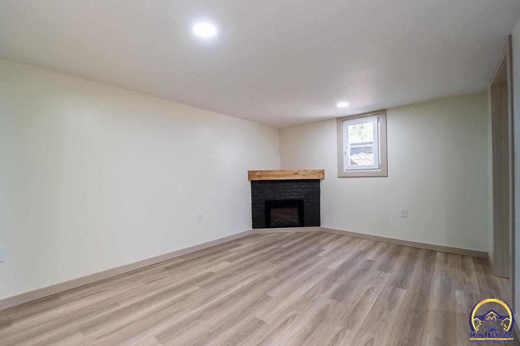 922 SW Medford AVE