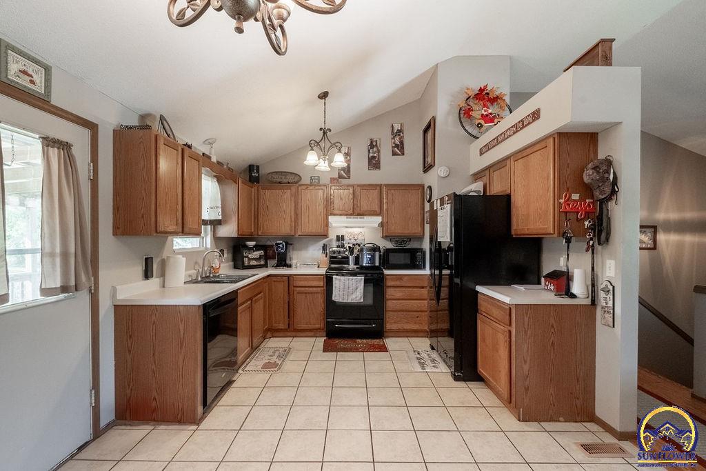 2419 SW Romar RD