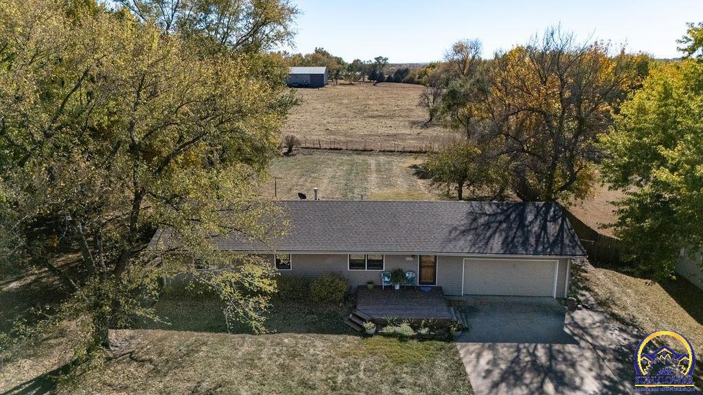 331 NE Edgewood DR