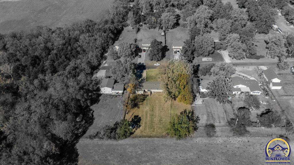 331 NE Edgewood DR