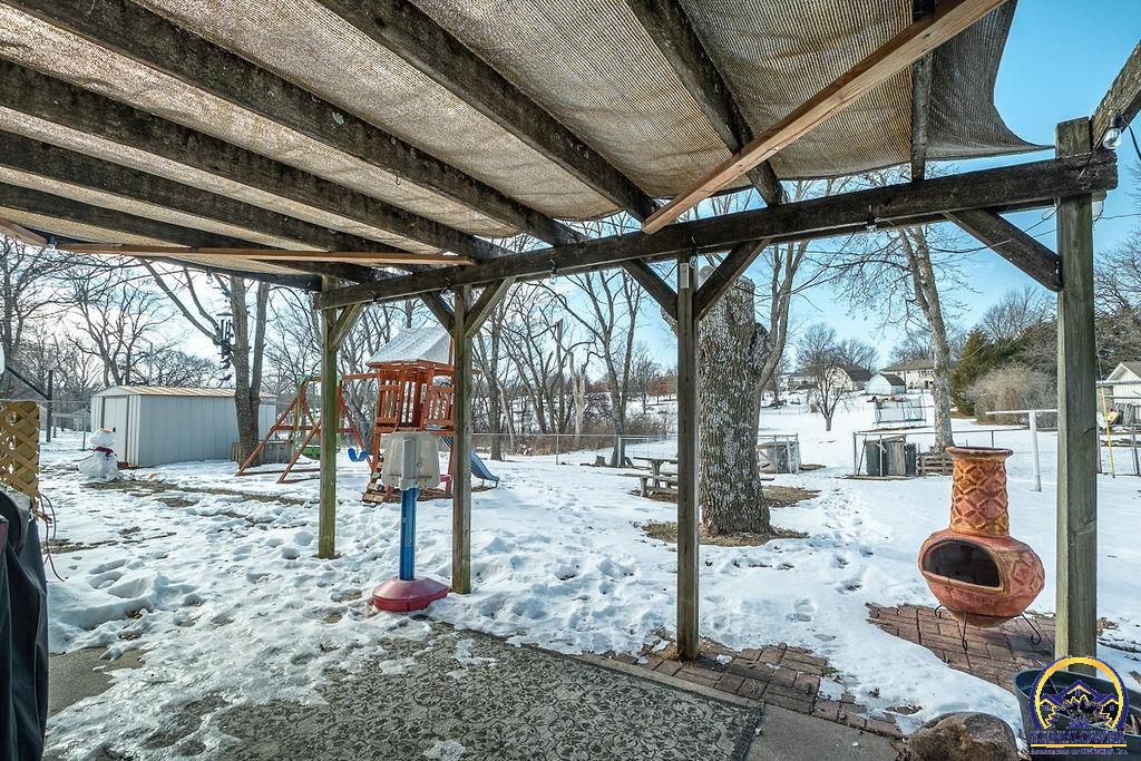 5111 NW Brickyard RD