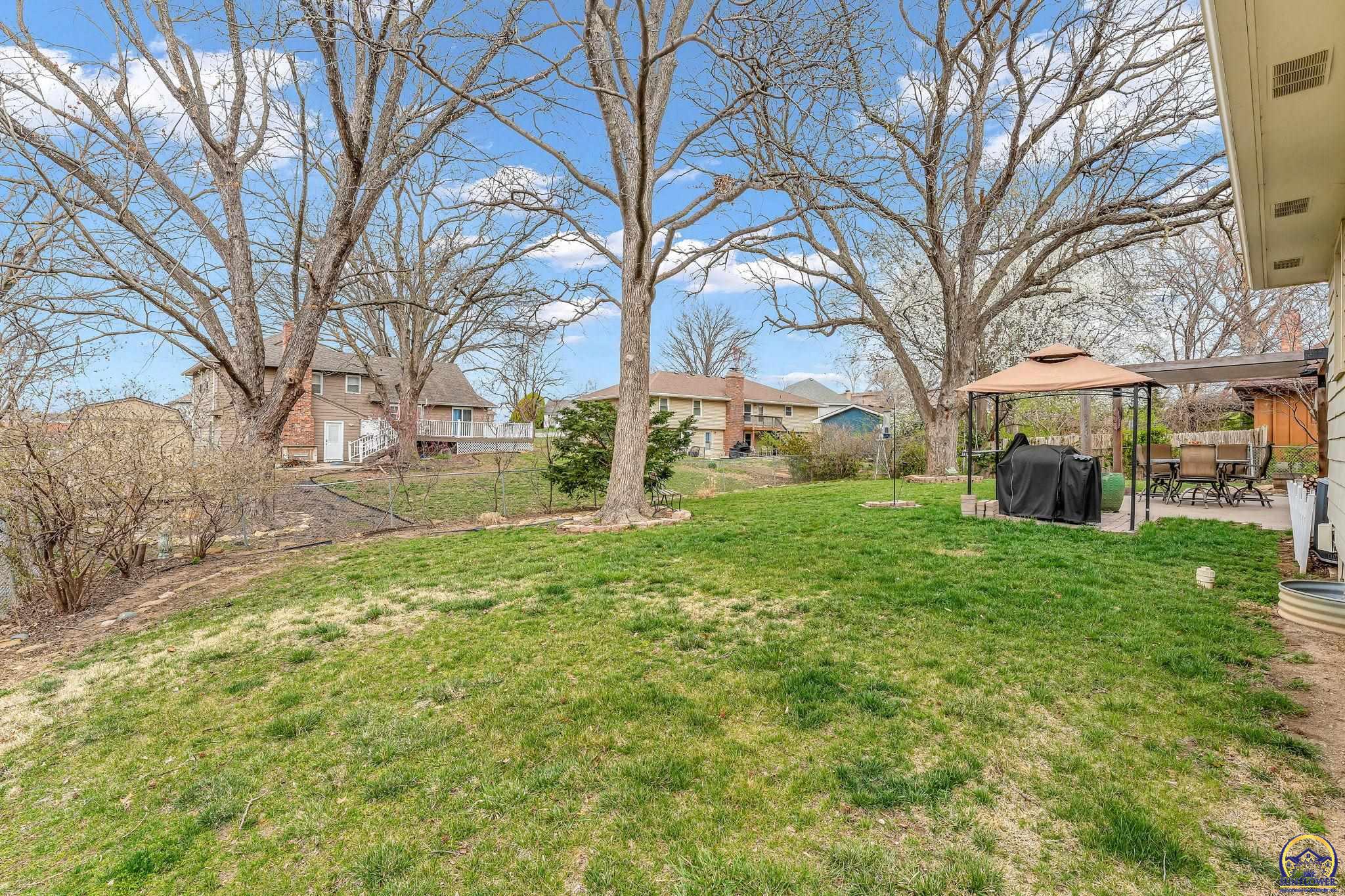 3215 SW MacVicar AVE