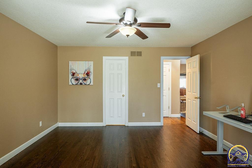 3330 SW Wanamaker Rd