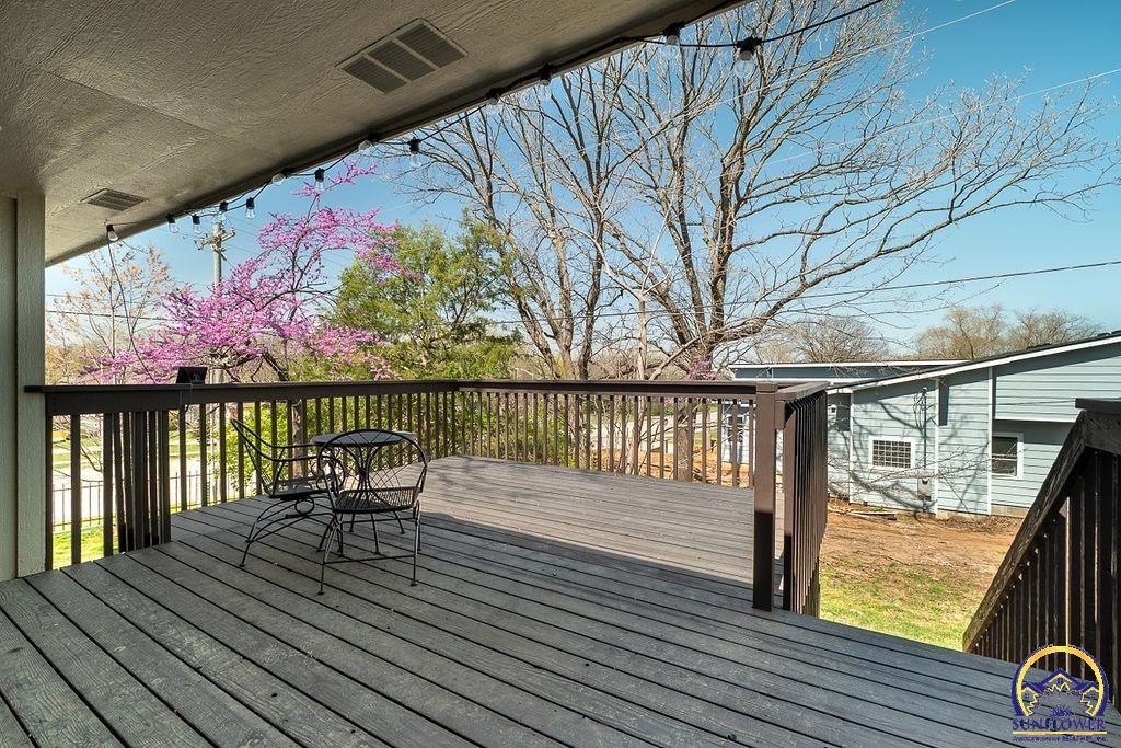 3330 SW Wanamaker Rd