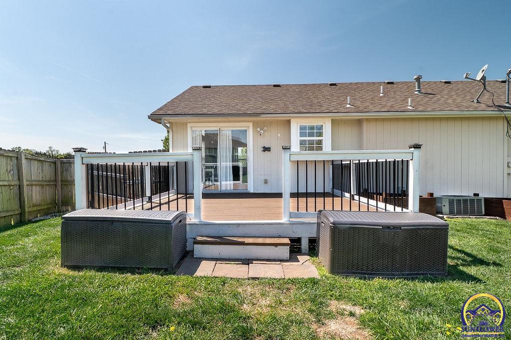 3842 NW Cherry Creek DR
