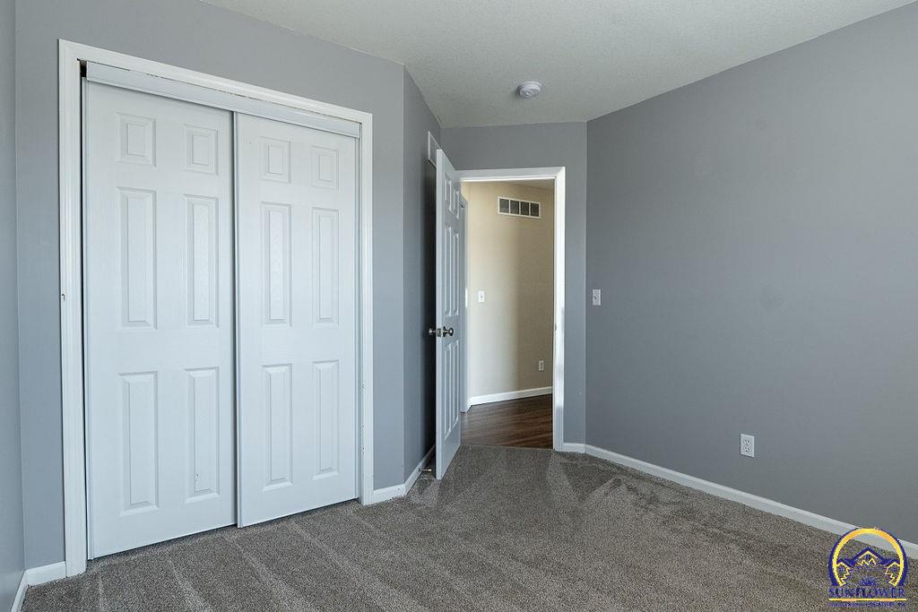 3842 NW Cherry Creek DR