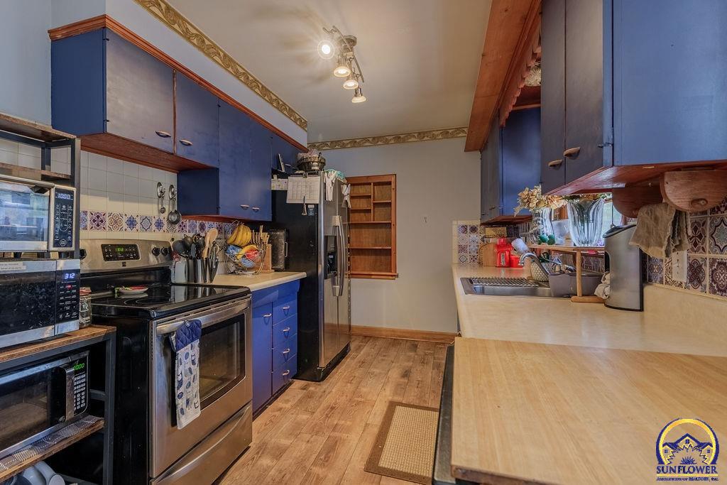 1930 NW 35th ST