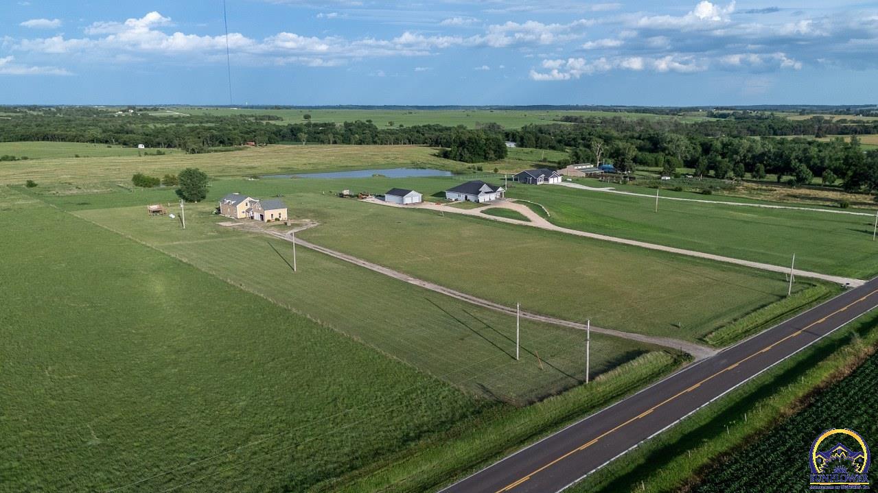 1720 SW Carlson RD