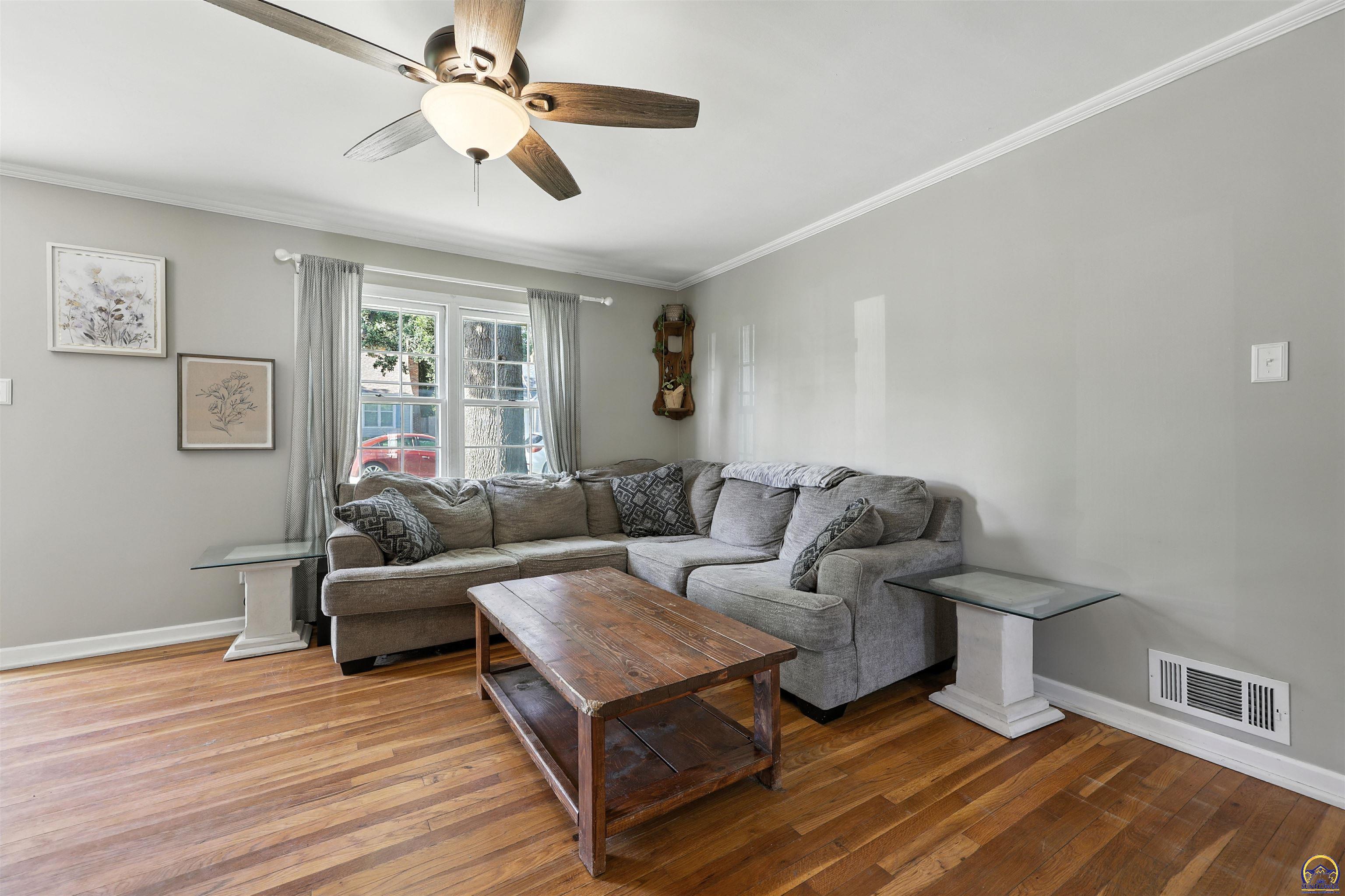3827 SW Sena DR