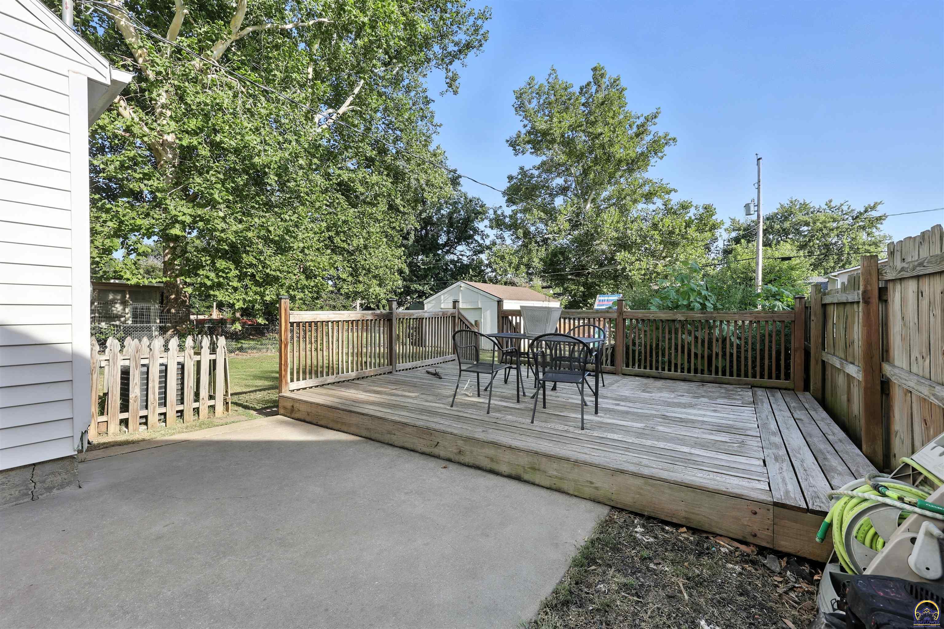 3827 SW Sena DR