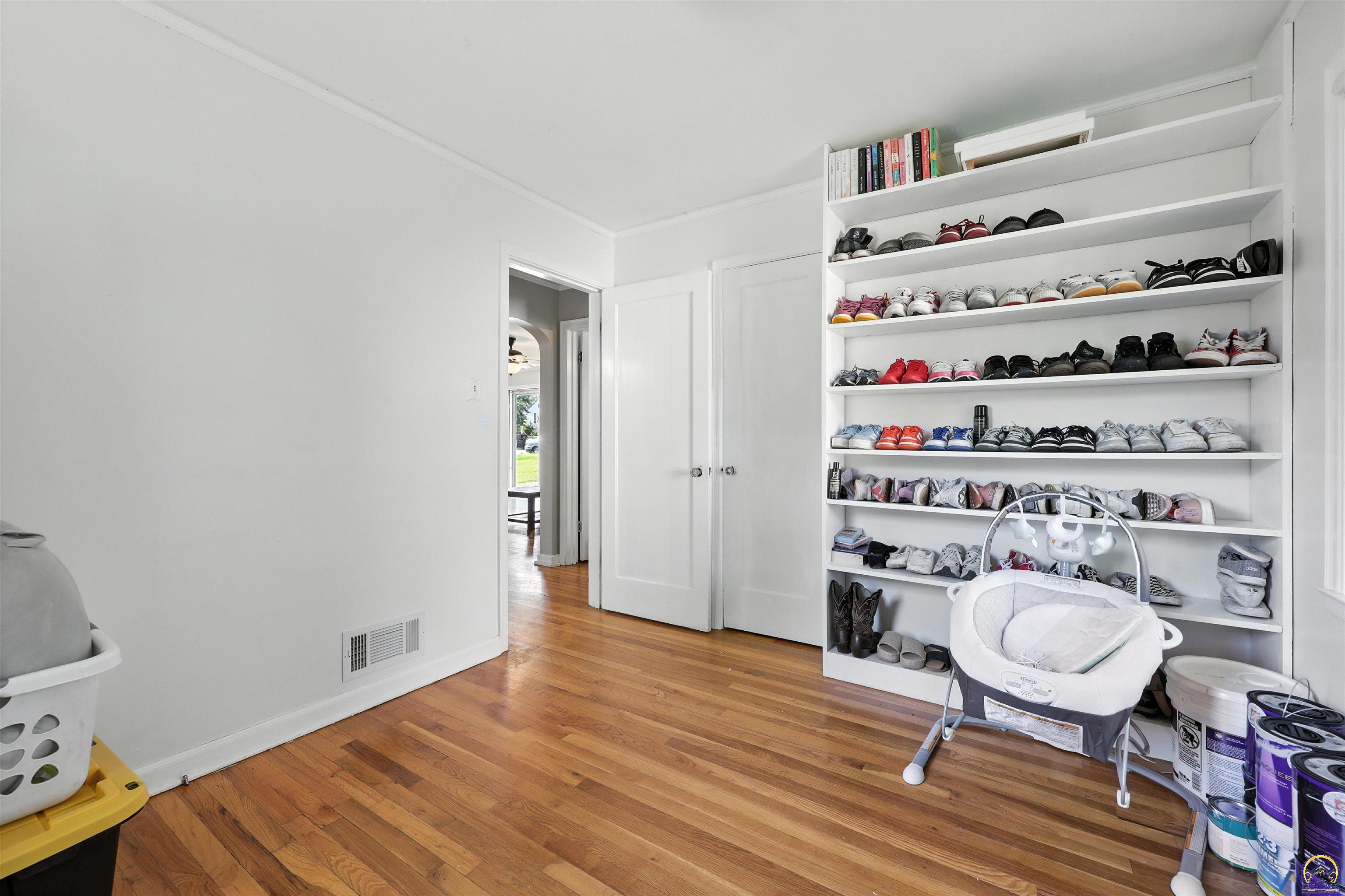 3827 SW Sena DR