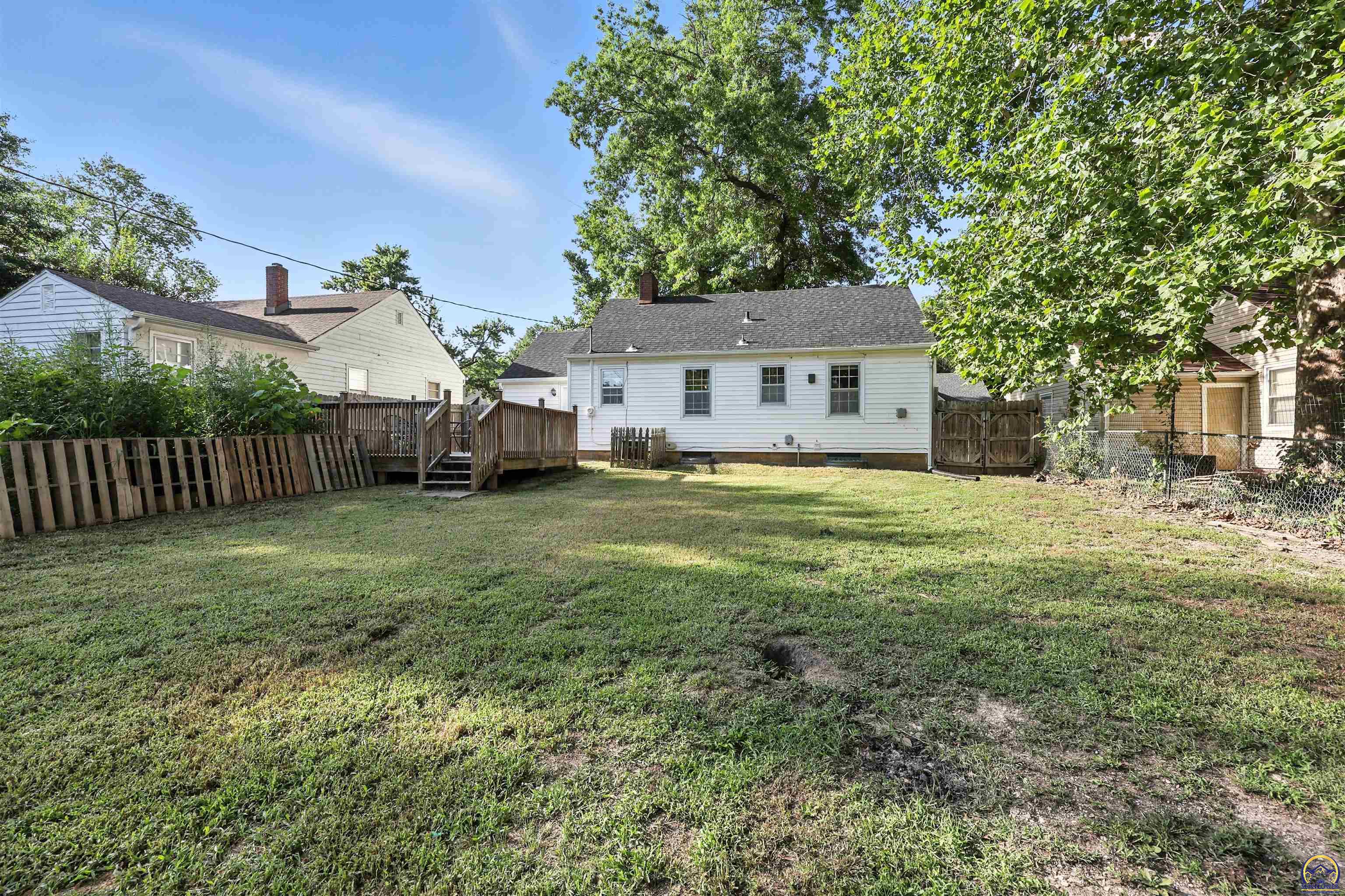 3827 SW Sena DR