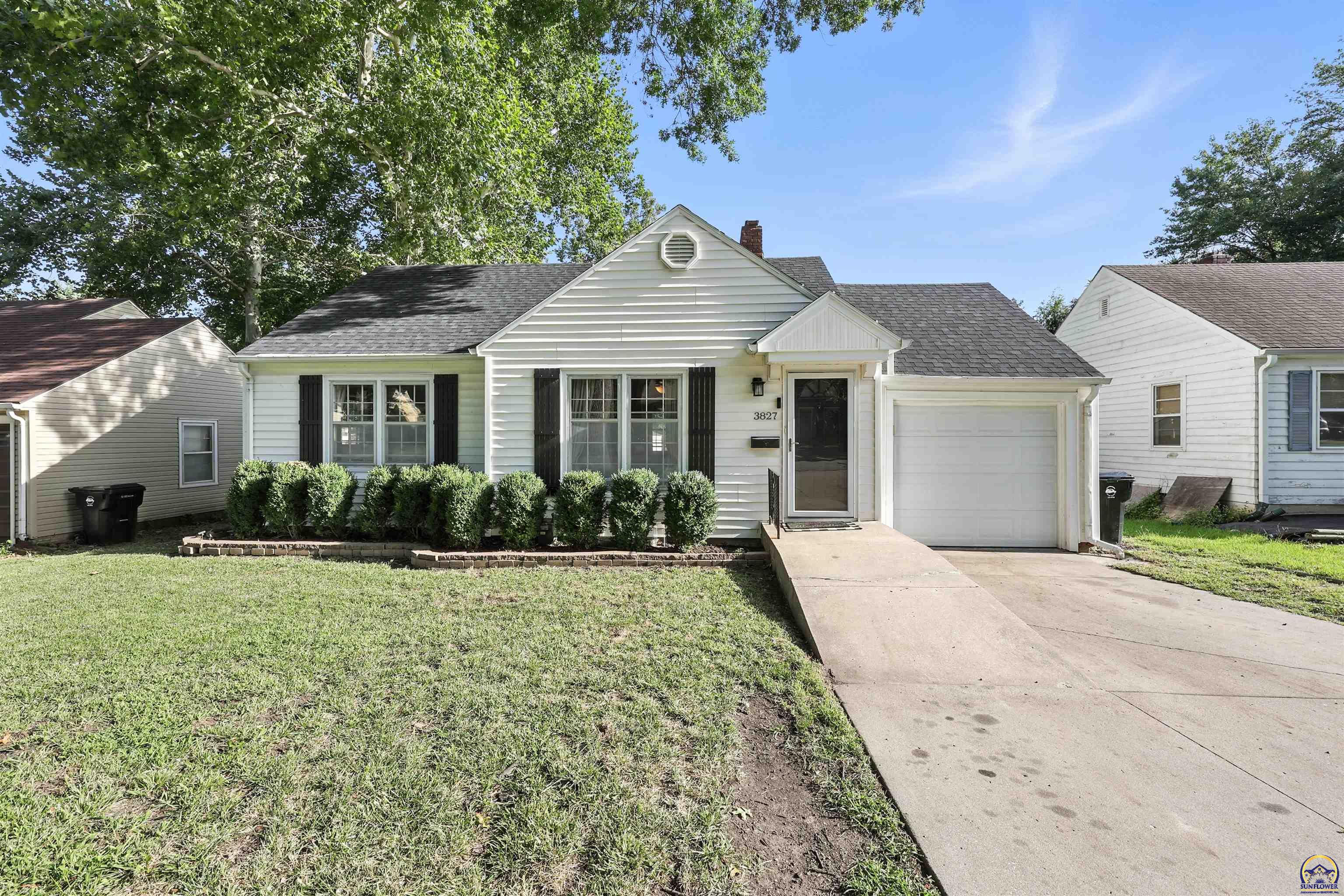 3827 SW Sena DR