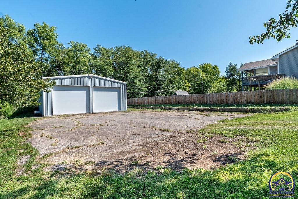 2750 Knoll DR