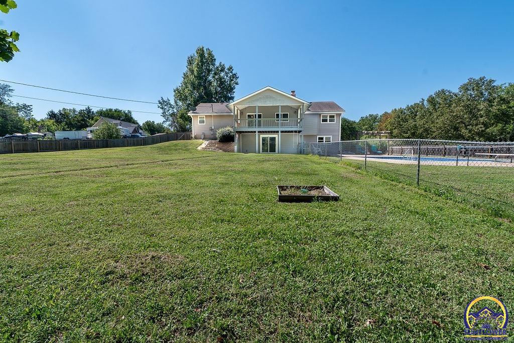 2750 Knoll DR