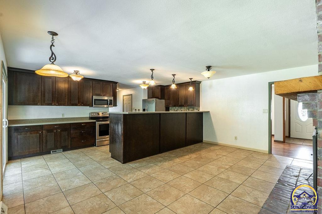 2750 Knoll DR