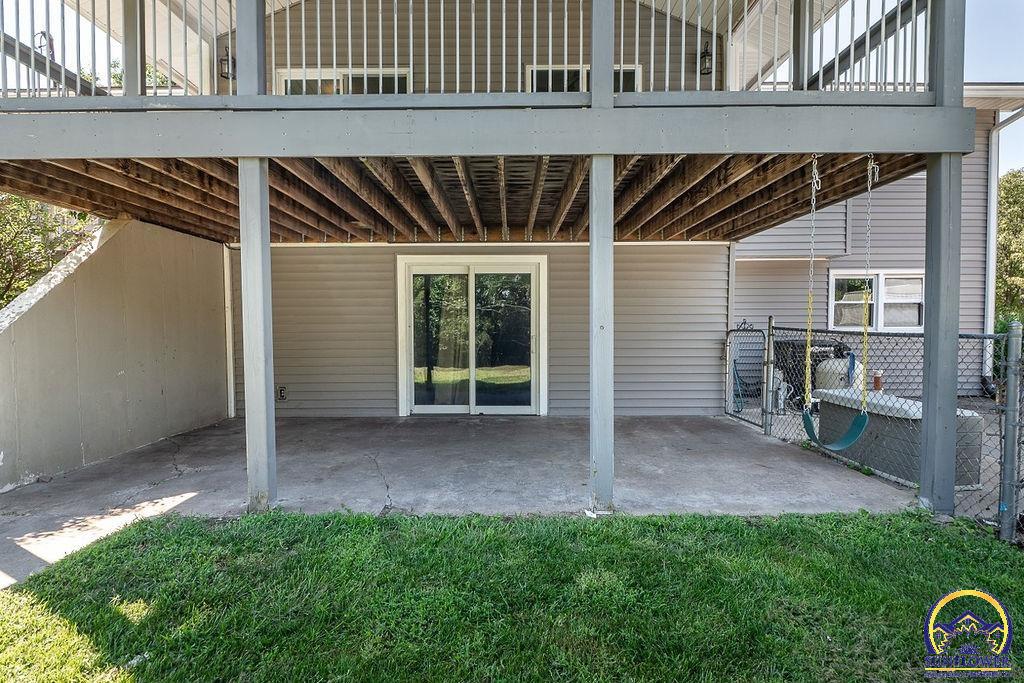2750 Knoll DR