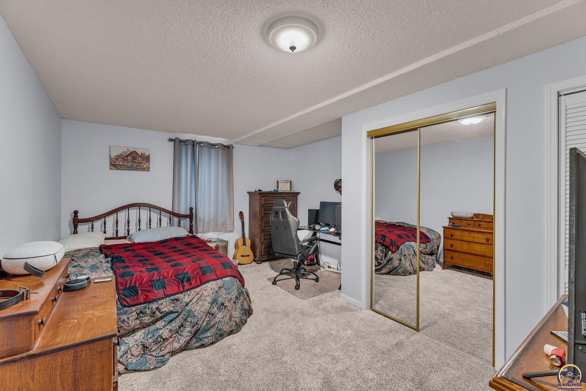 2837 SW Ancaster RD