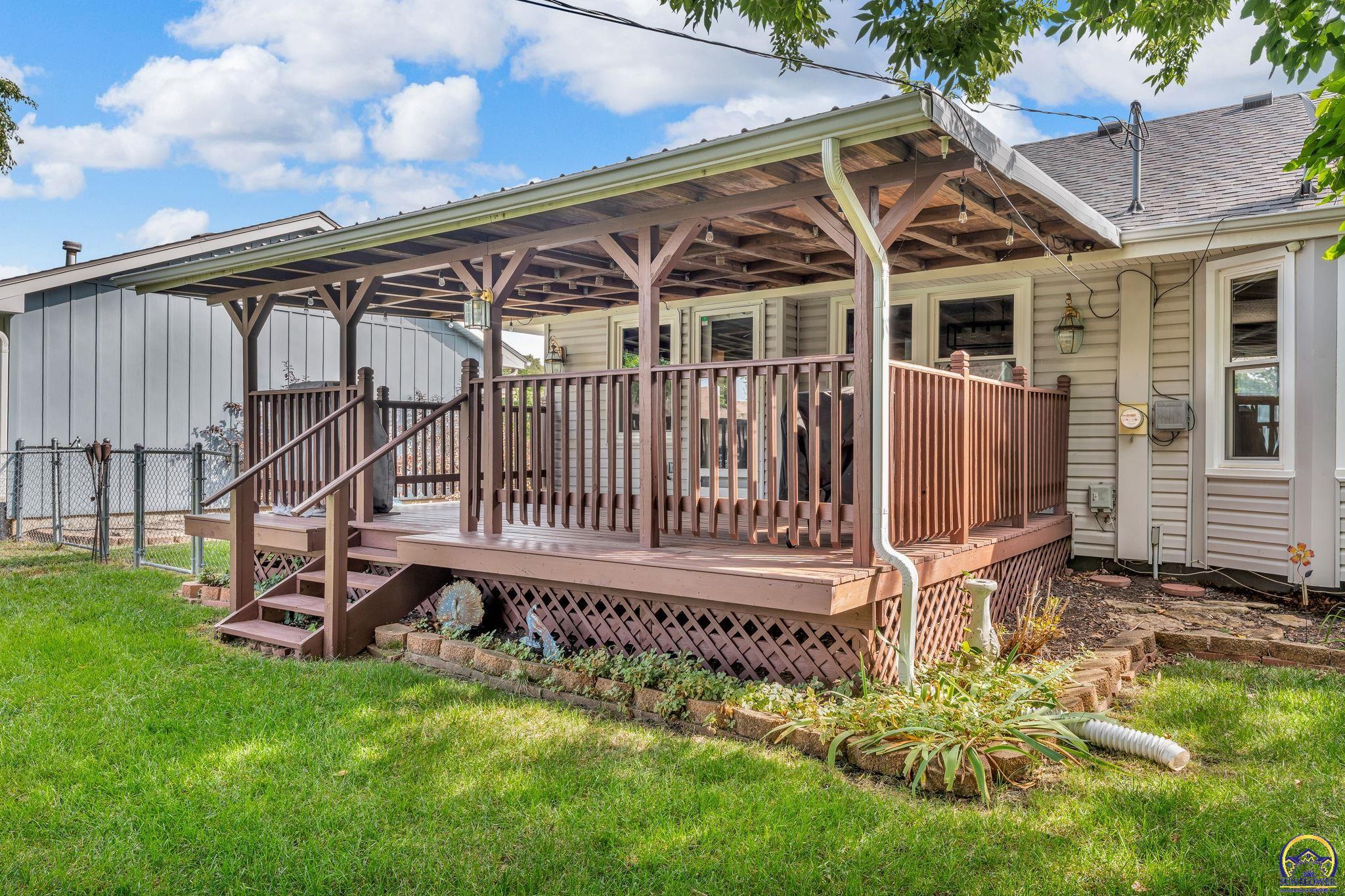 2837 SW Ancaster RD