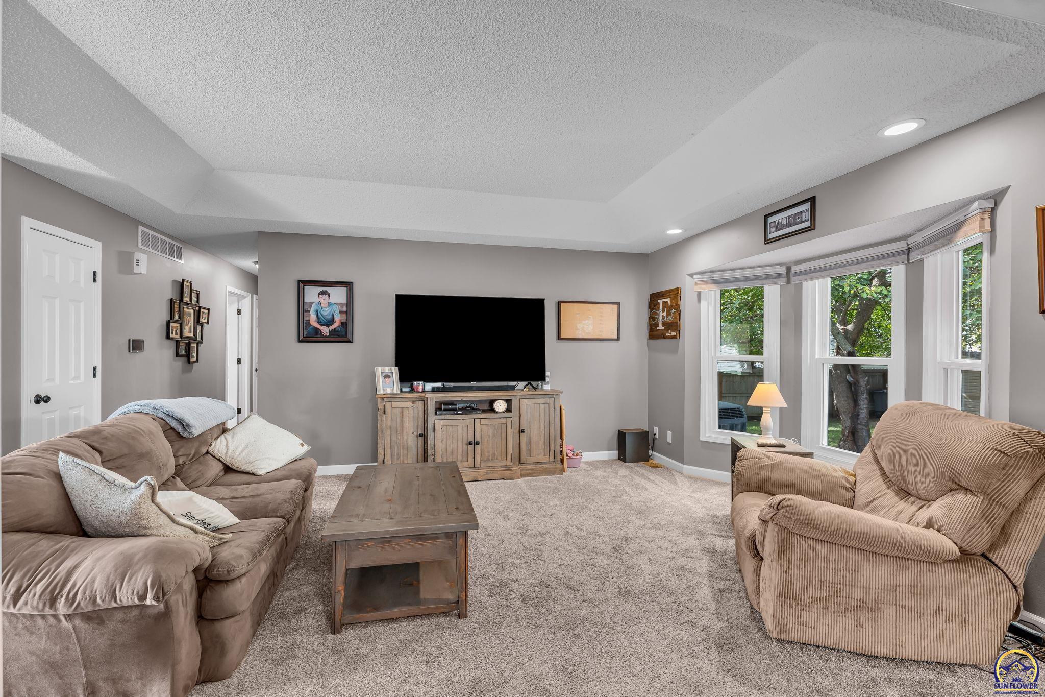 2837 SW Ancaster RD