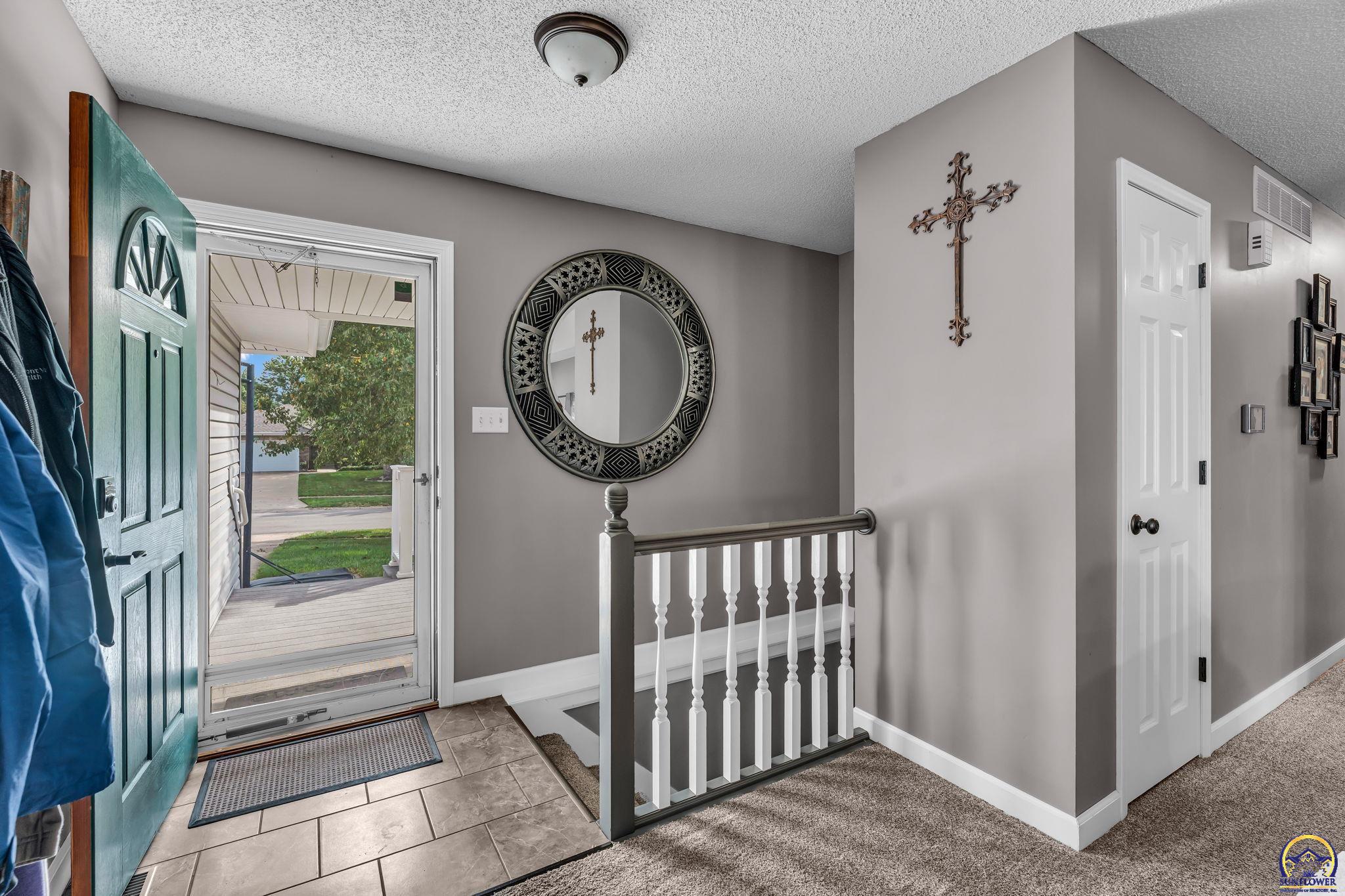 2837 SW Ancaster RD