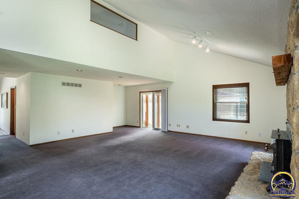 4620 NW 46th ST