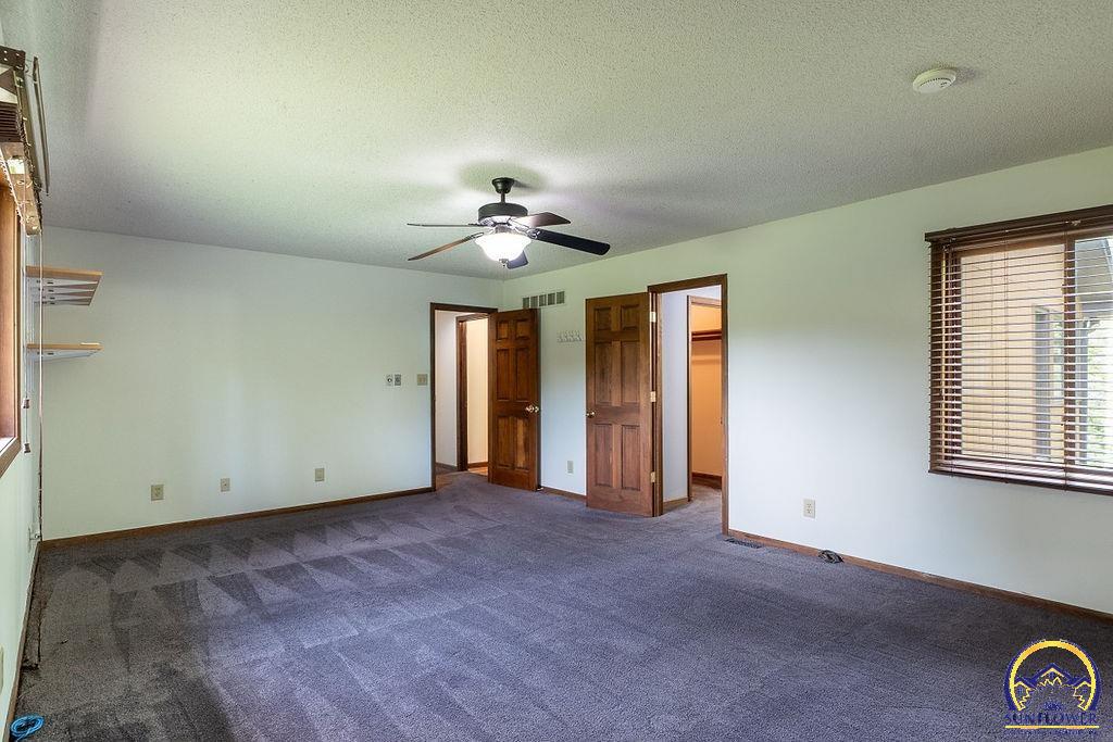 4620 NW 46th ST