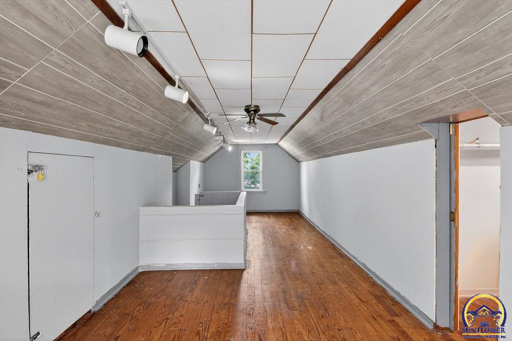 1101 SW Wayne AVE
