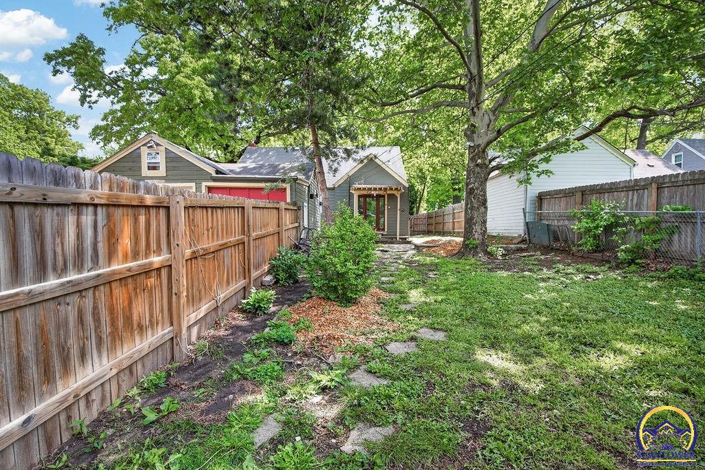 1101 SW Wayne AVE