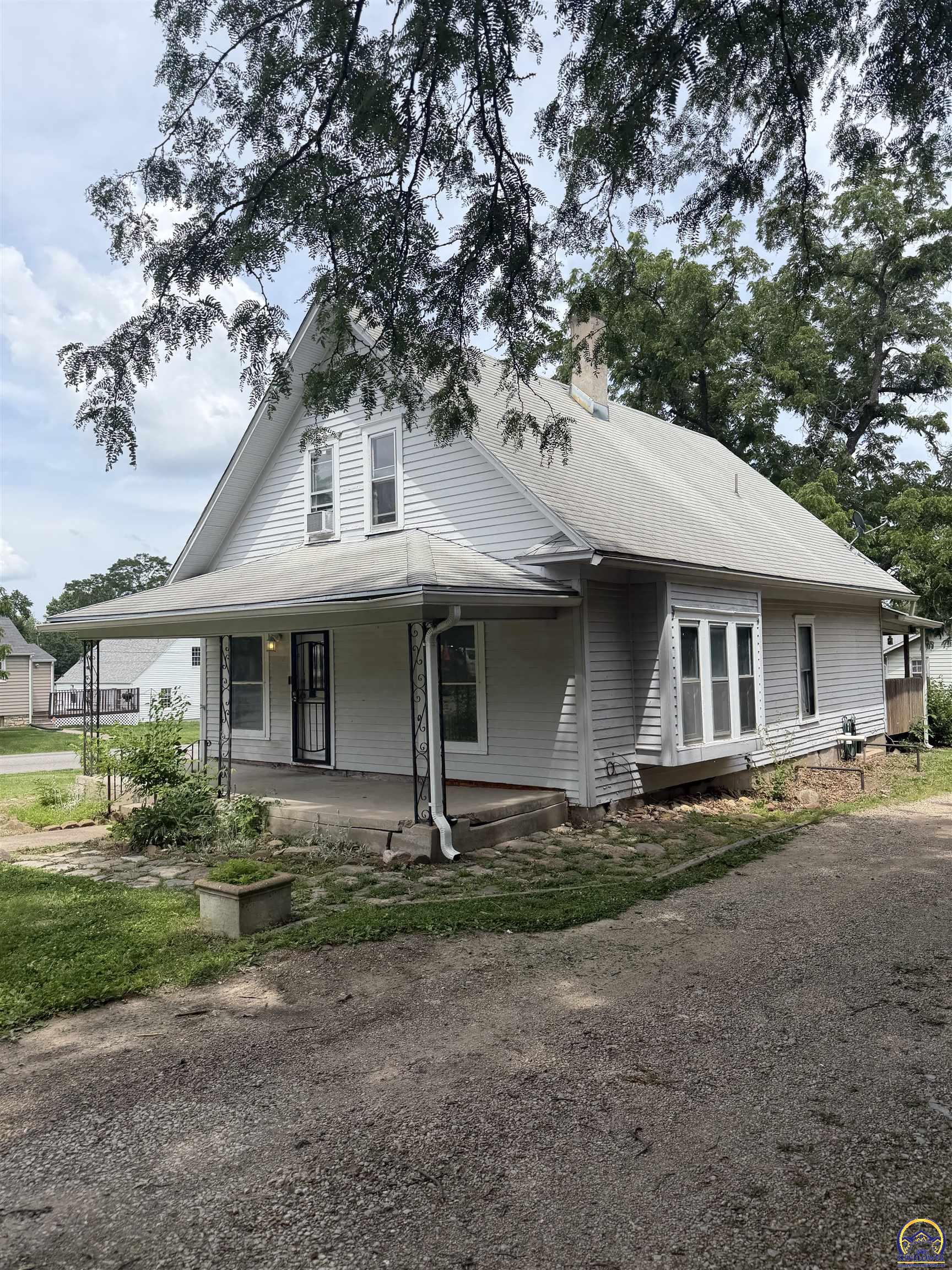 2500 SE Maryland AVE