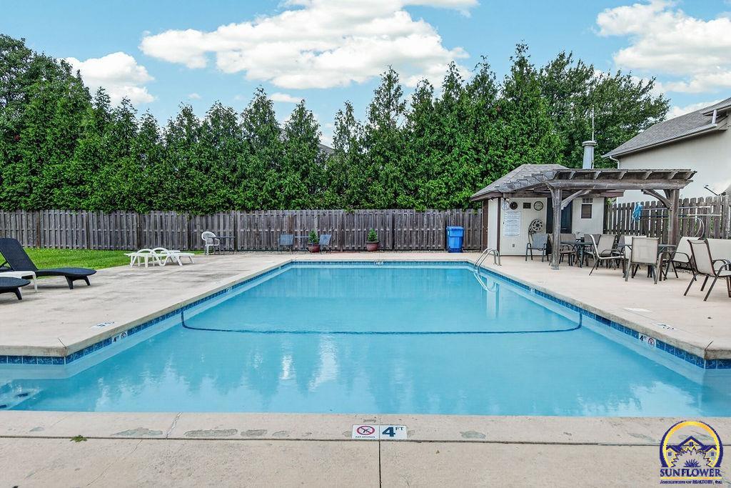 2327 SW Brookhaven LN Unit: #7
