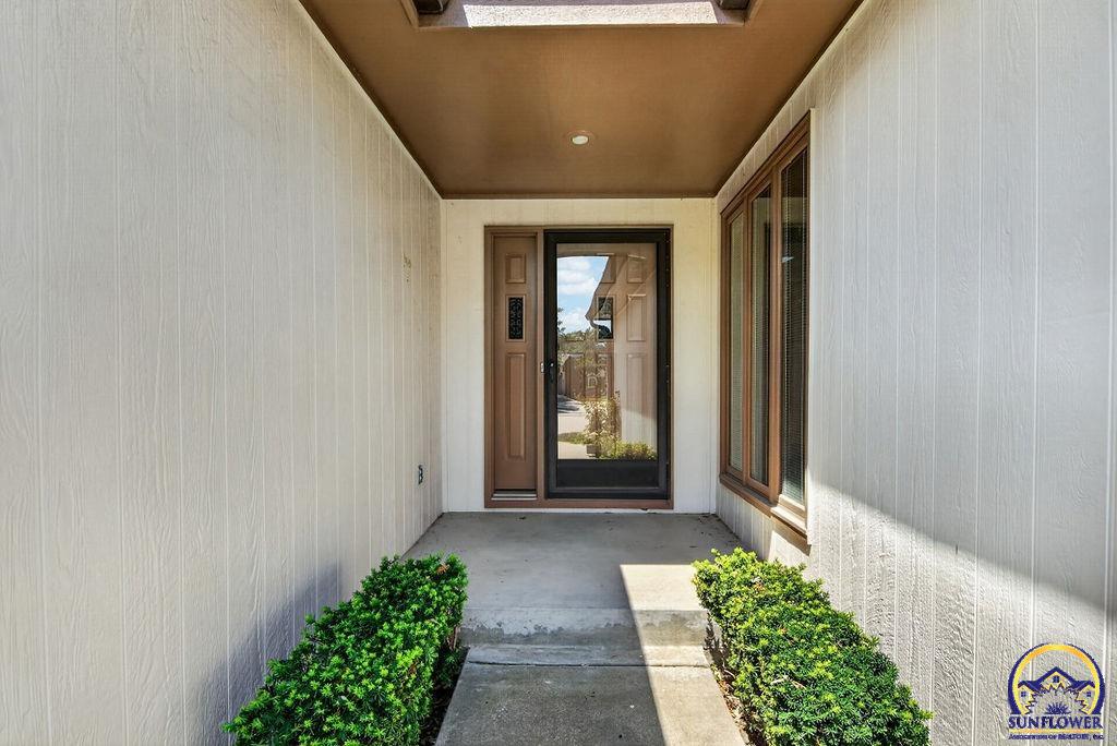 2327 SW Brookhaven LN Unit: #7