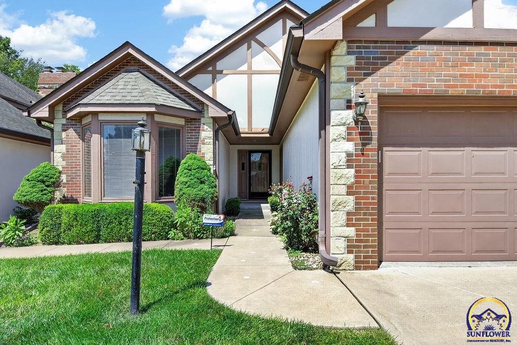 2327 SW Brookhaven LN Unit: #7