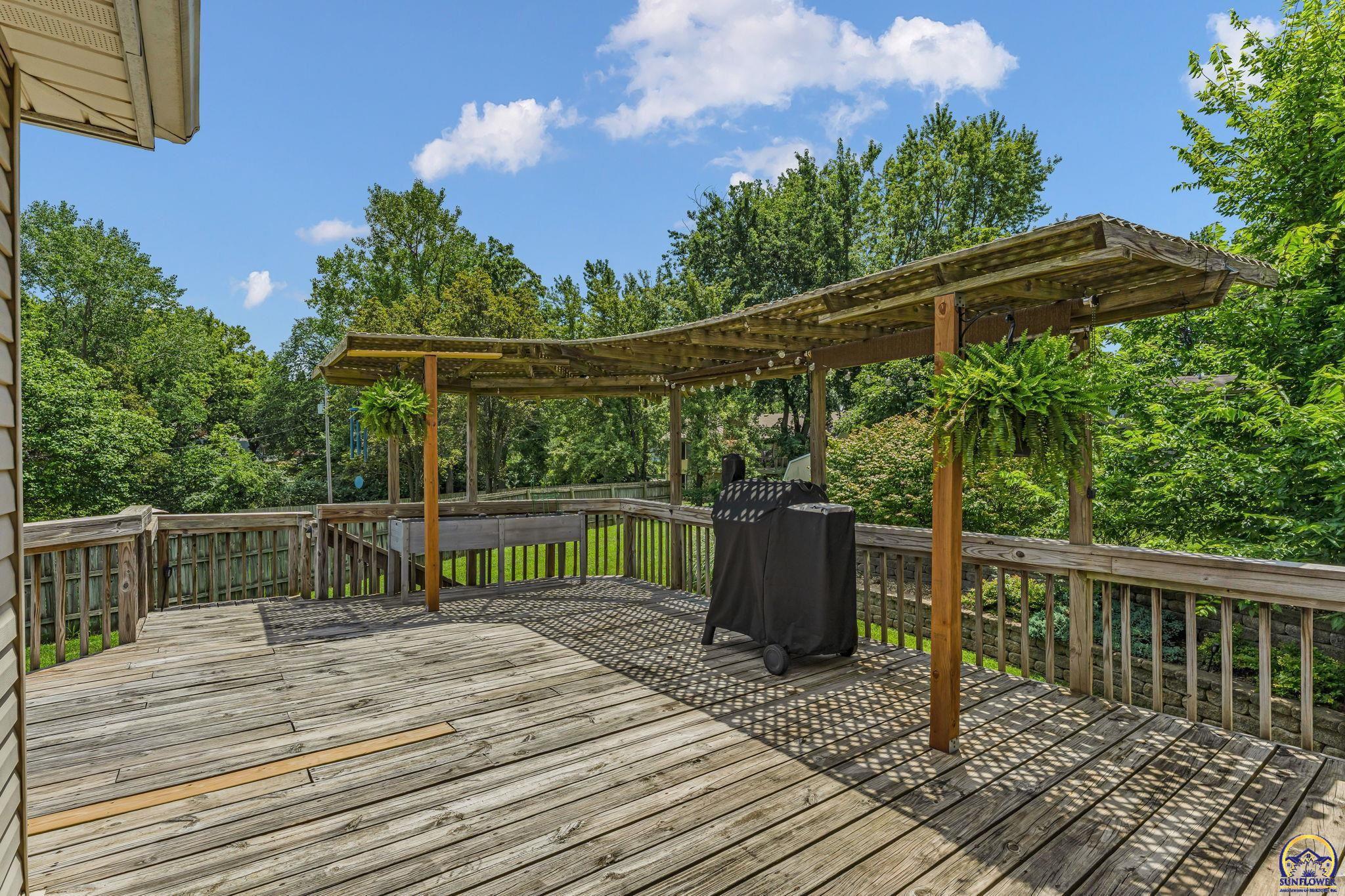 4447 SE Weekley CT