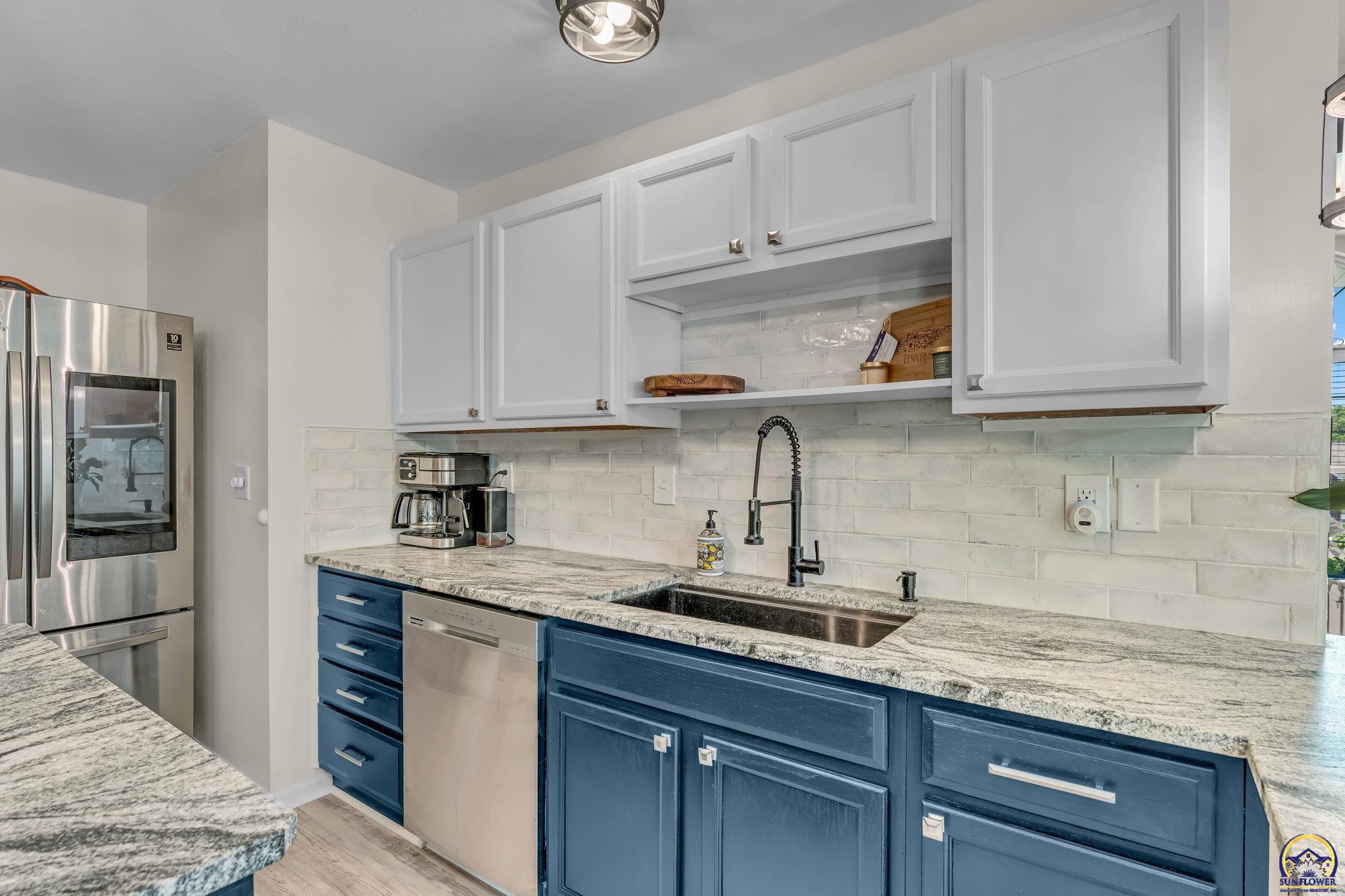 4447 SE Weekley CT