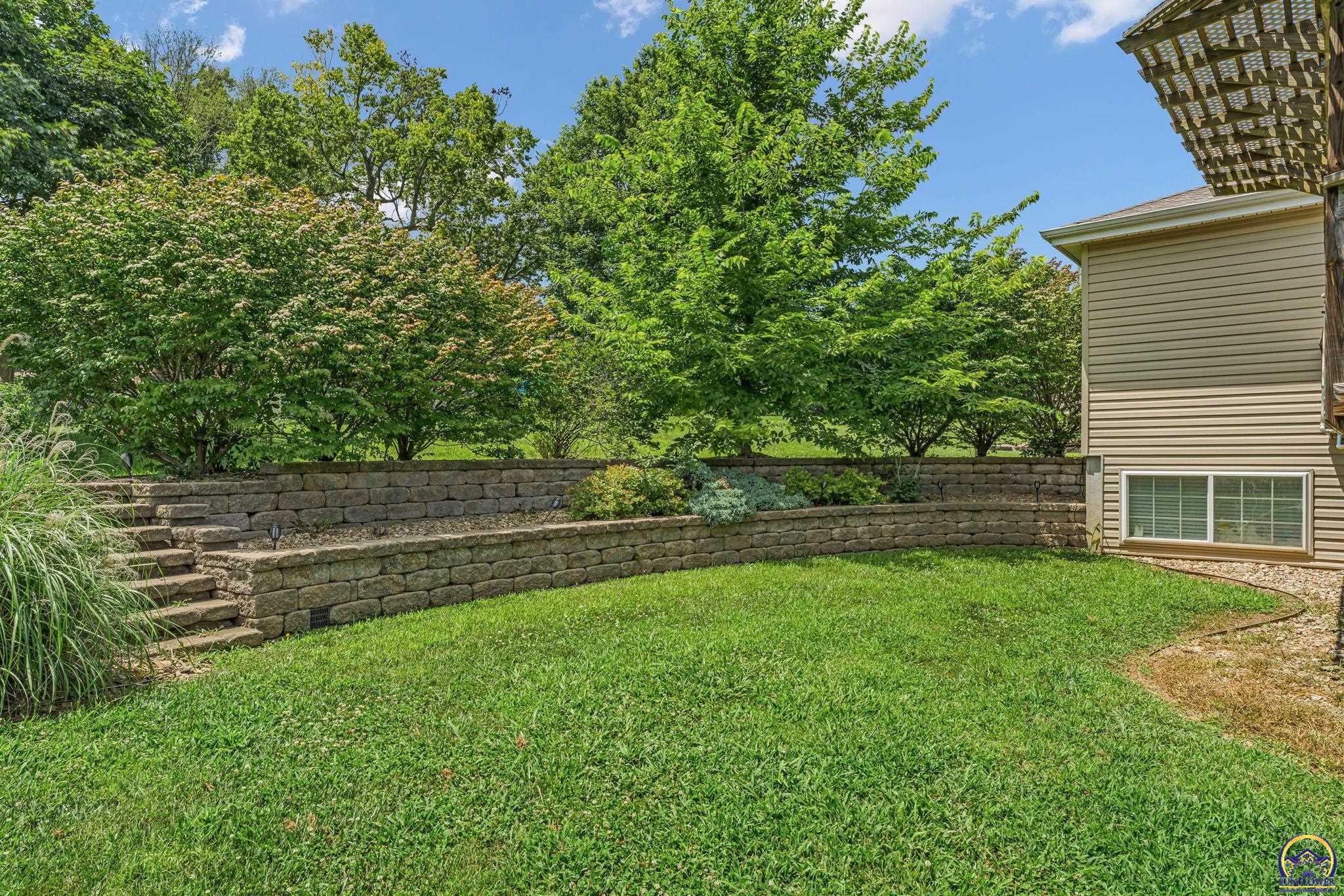 4447 SE Weekley CT