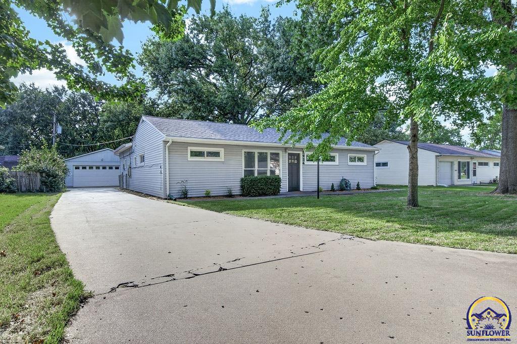 1934 SW Edgewater TER