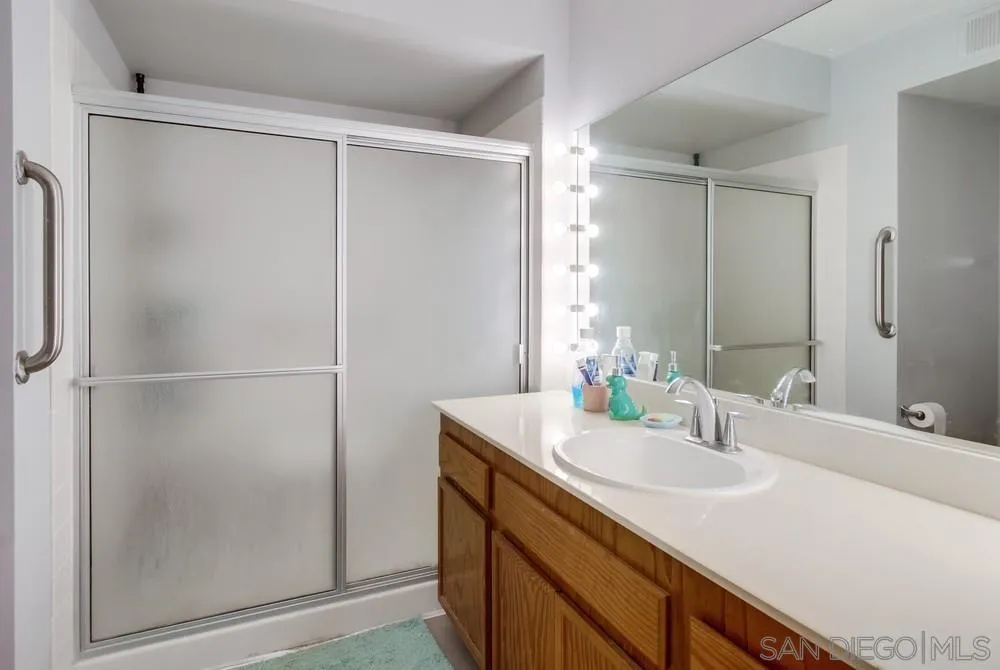 7245 Navajo Rd Unit D270