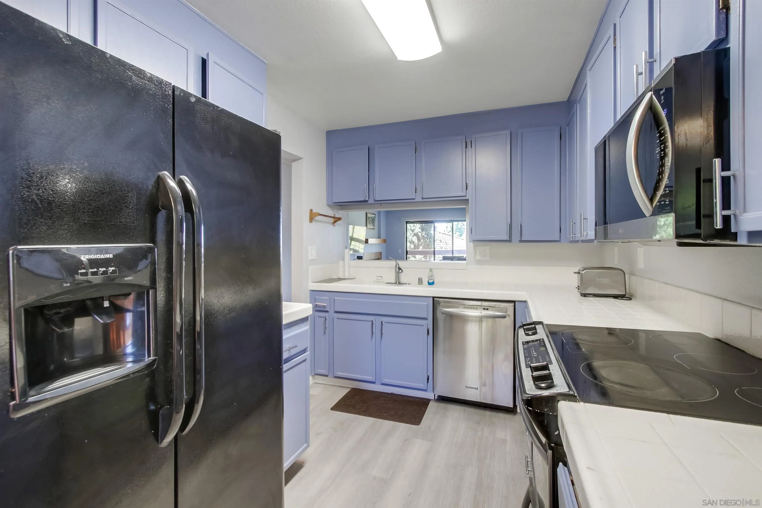 7245 Navajo Rd Unit D270