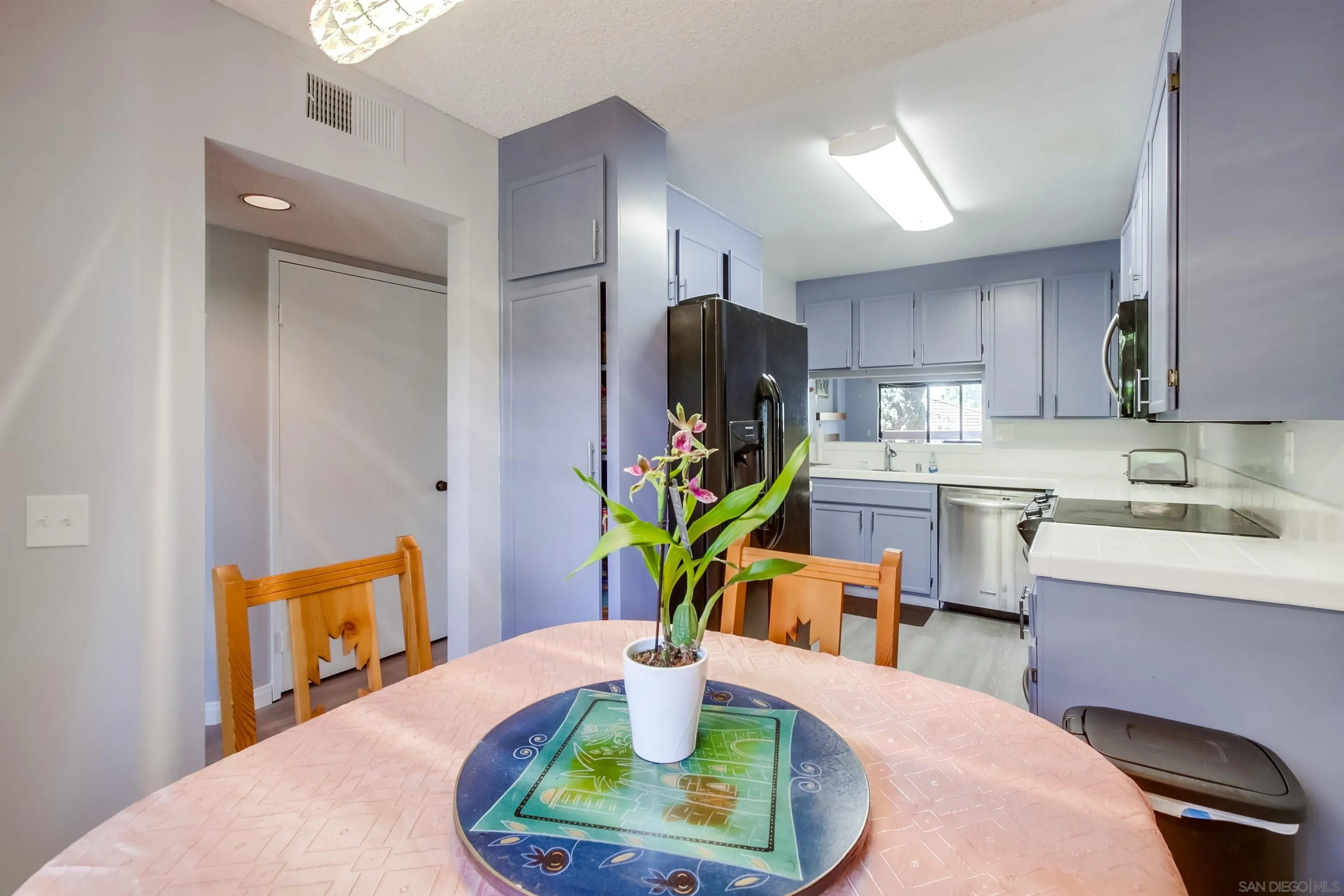 7245 Navajo Rd Unit D270