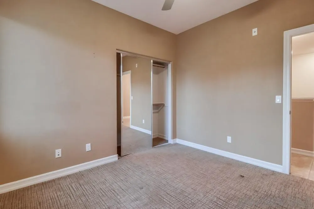 1715 Rolling Water Dr Unit 4