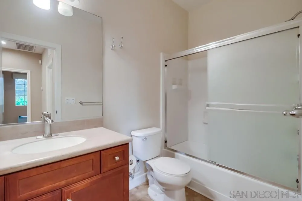 1715 Rolling Water Dr Unit 4